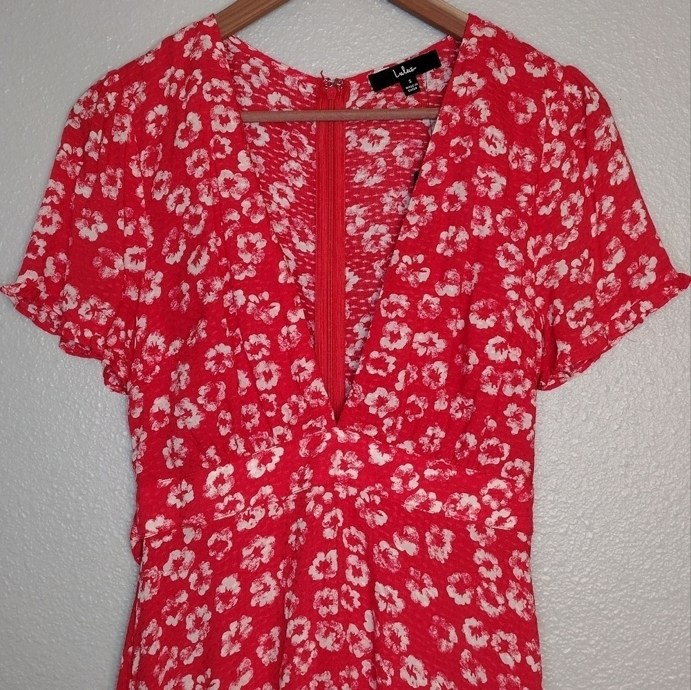 NWT Lulus Garden Explorer Red Floral Print Textured Deep V Neck Midi Dress Sz S - Picture 4 of 16